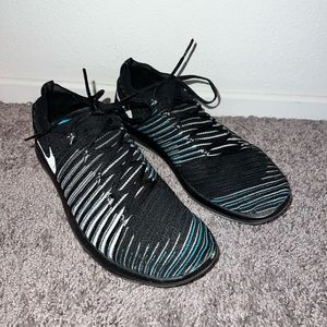 Nike Free Transform Flyknit